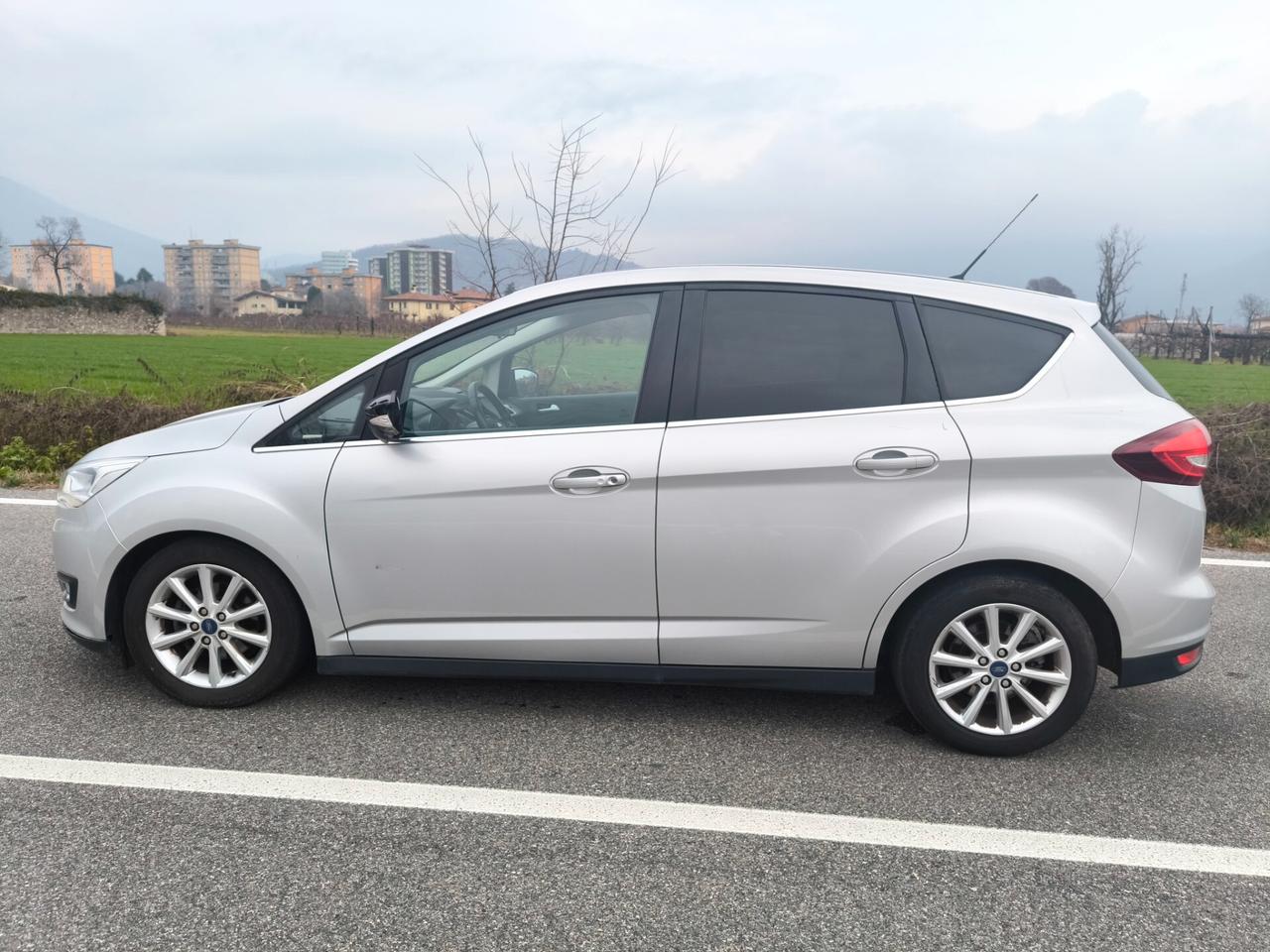 FORD C-MAX 1,5 TDCI-2017- EURO 6-OK NEOPATENTATI