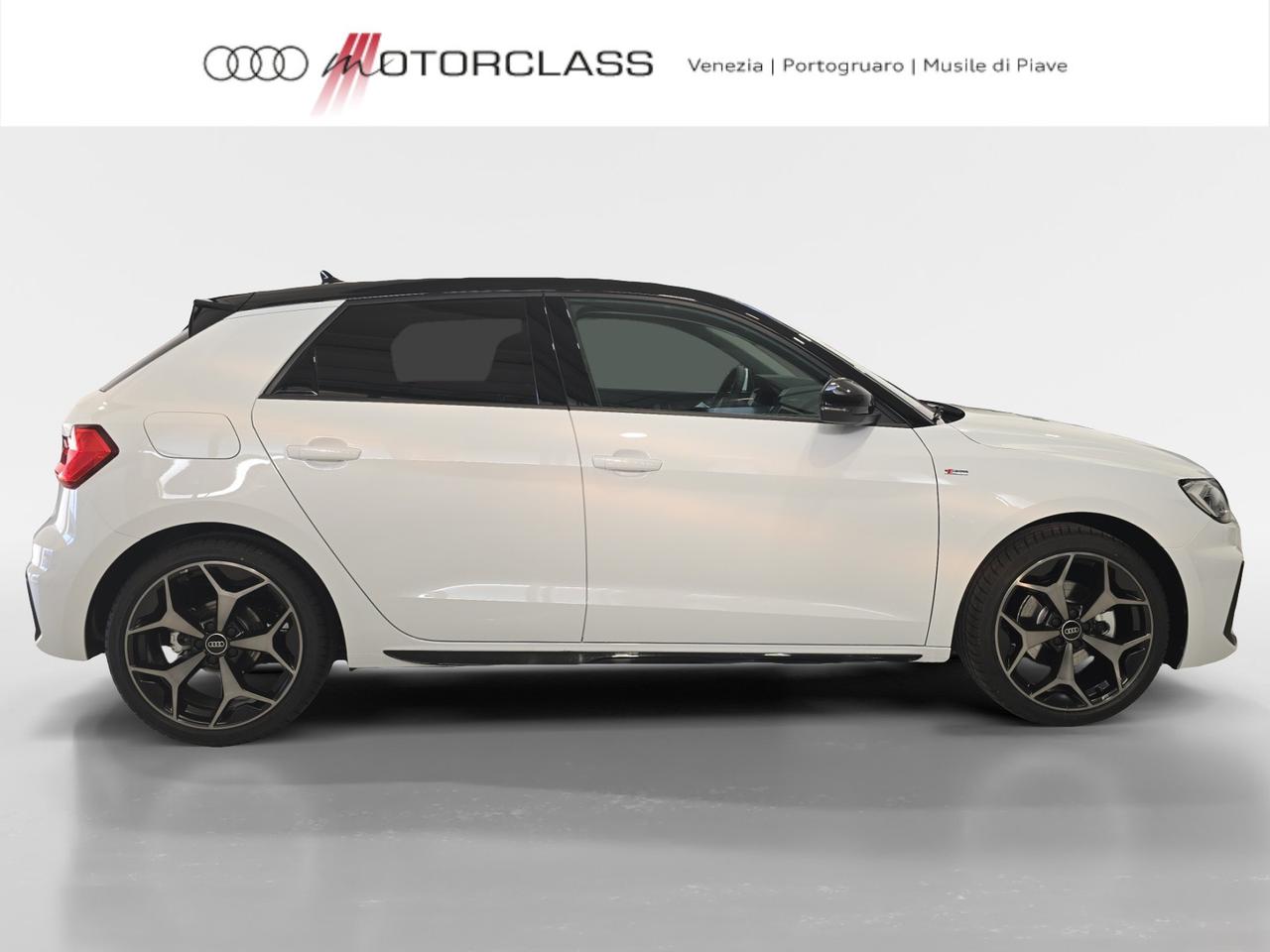 Audi A1 sportback 30 1.0 tfsi 116cv identity black