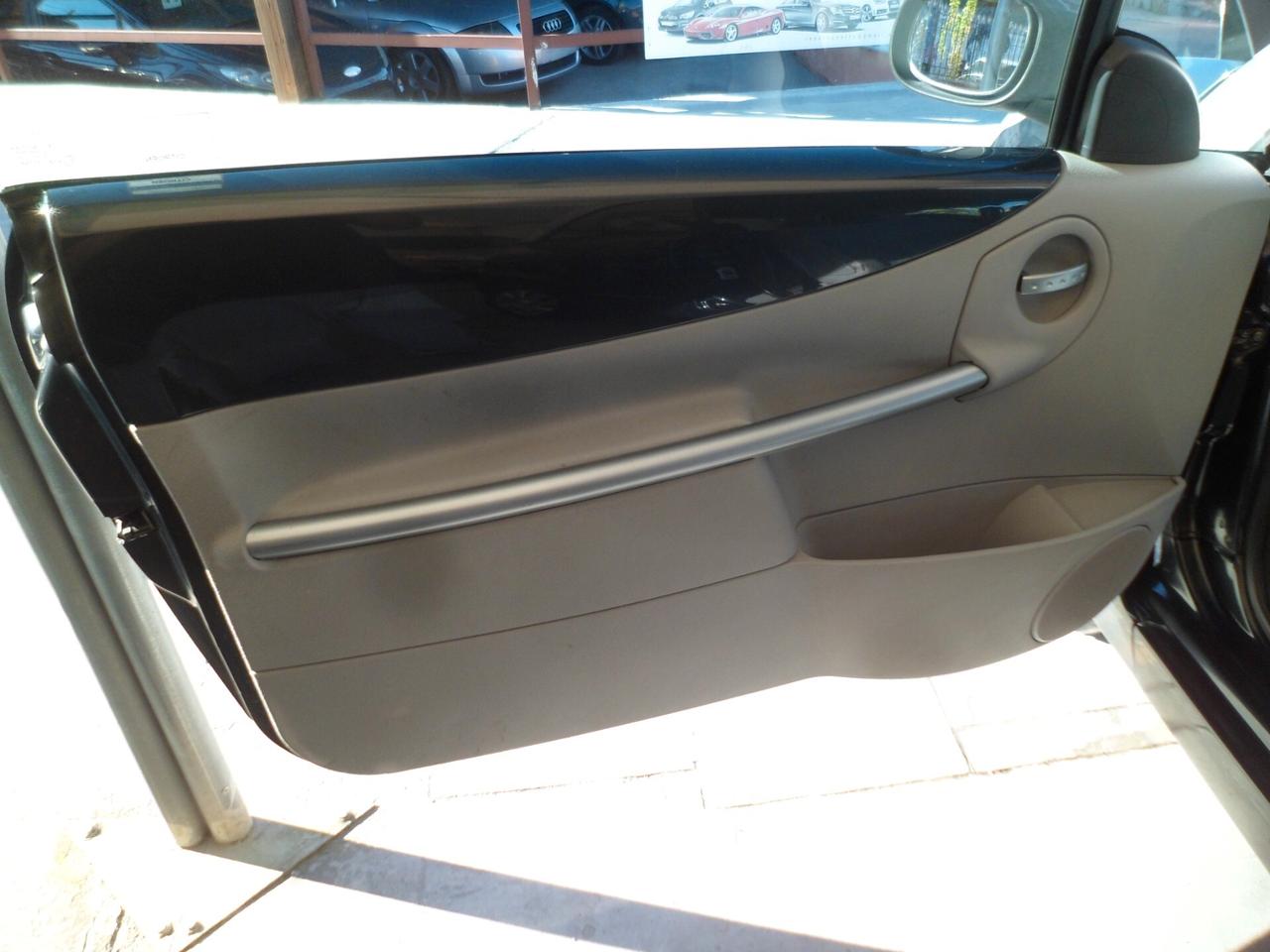 CITROEN C3 1.4 gpl pluriel cabrio neopatentati 04