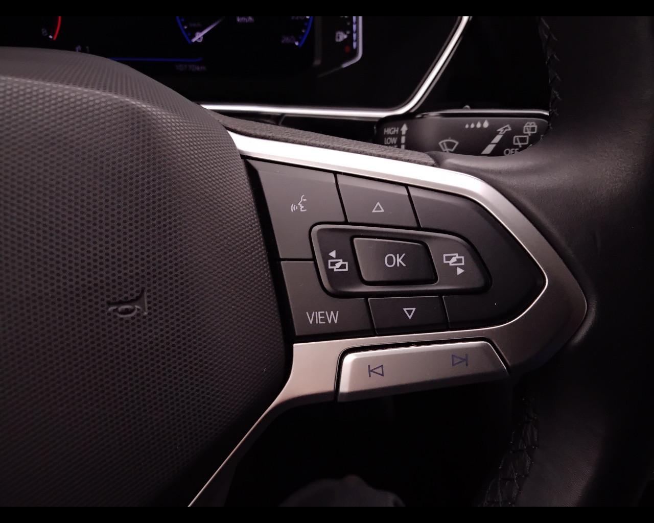 VOLKSWAGEN T-Cross 2019 - T-Cross 1.0 tsi Advanced 110cv