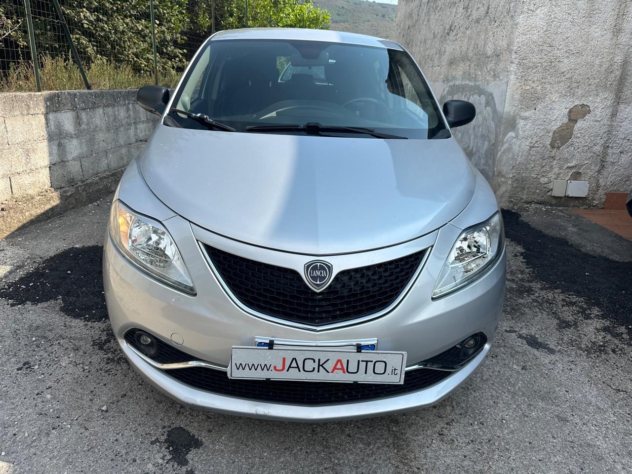 Lancia Ypsilon 1.3 MJT 16V 95 CV 5 porte S&S Silver