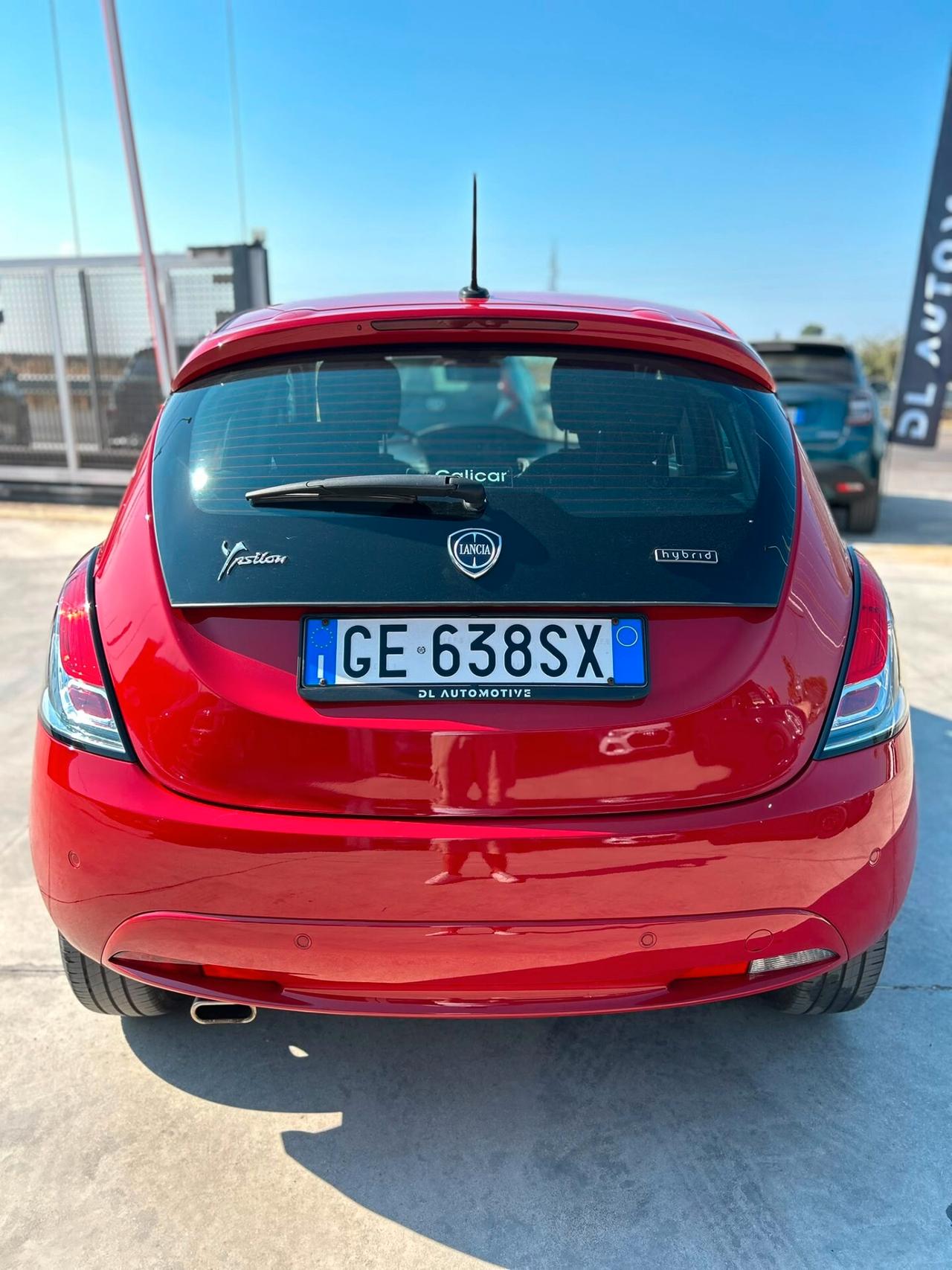 Lancia Ypsilon 1.0 FireFly 5 porte Hybrid Ecochic Gold