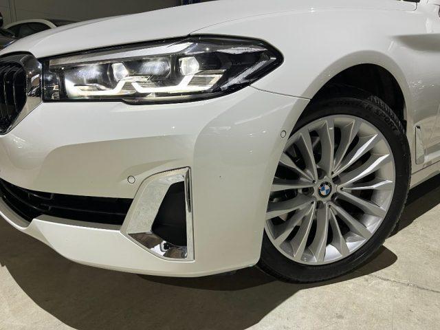 BMW 520 d 48V Touring Luxury /NAVI/PELLE/PARK/TELECAM/LED