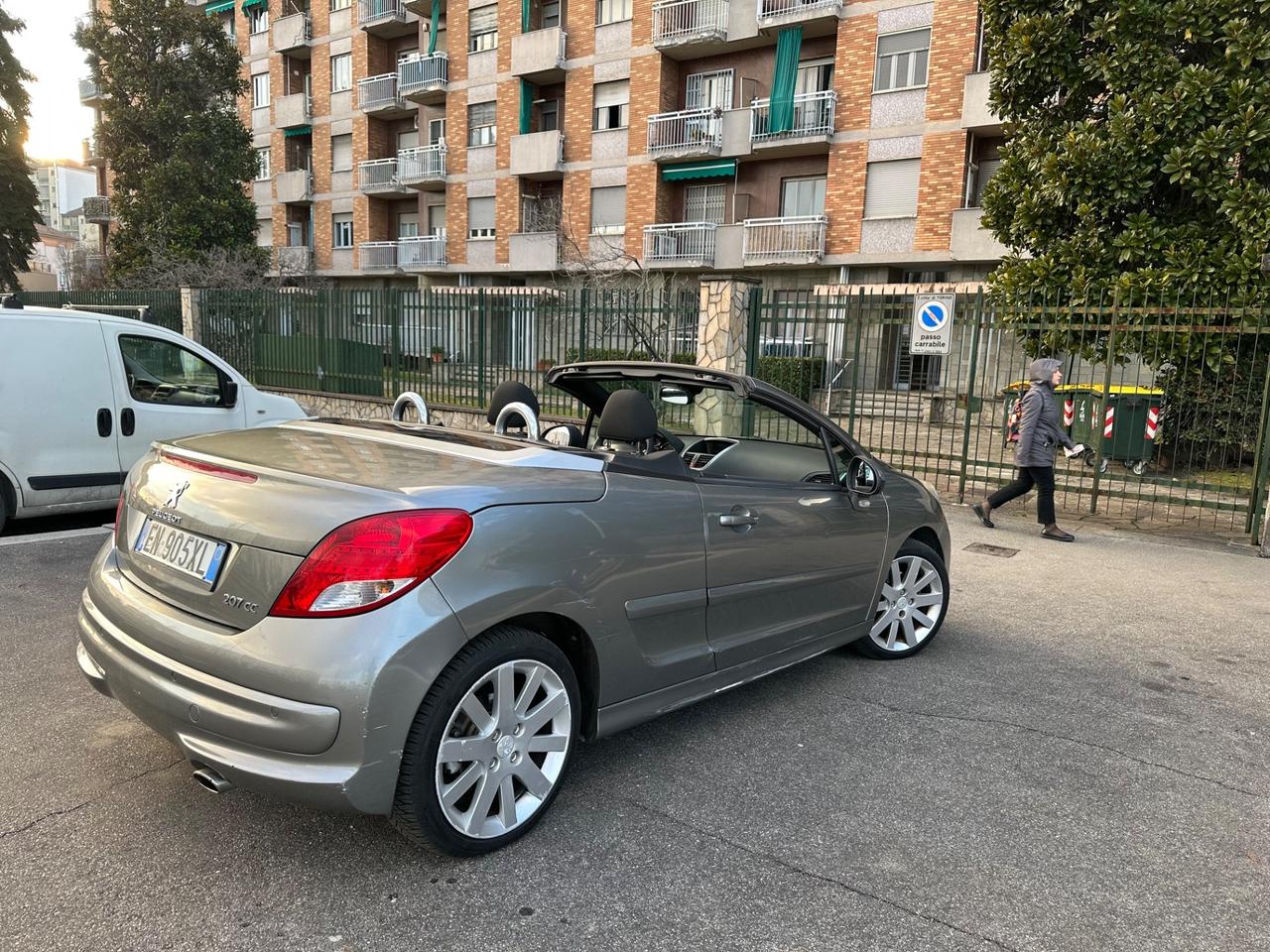 Peugeot 207 1.6 VTi 120CV cabriolet