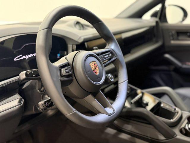 PORSCHE Cayenne 3.0 V6 E-Hybrid Black Edition