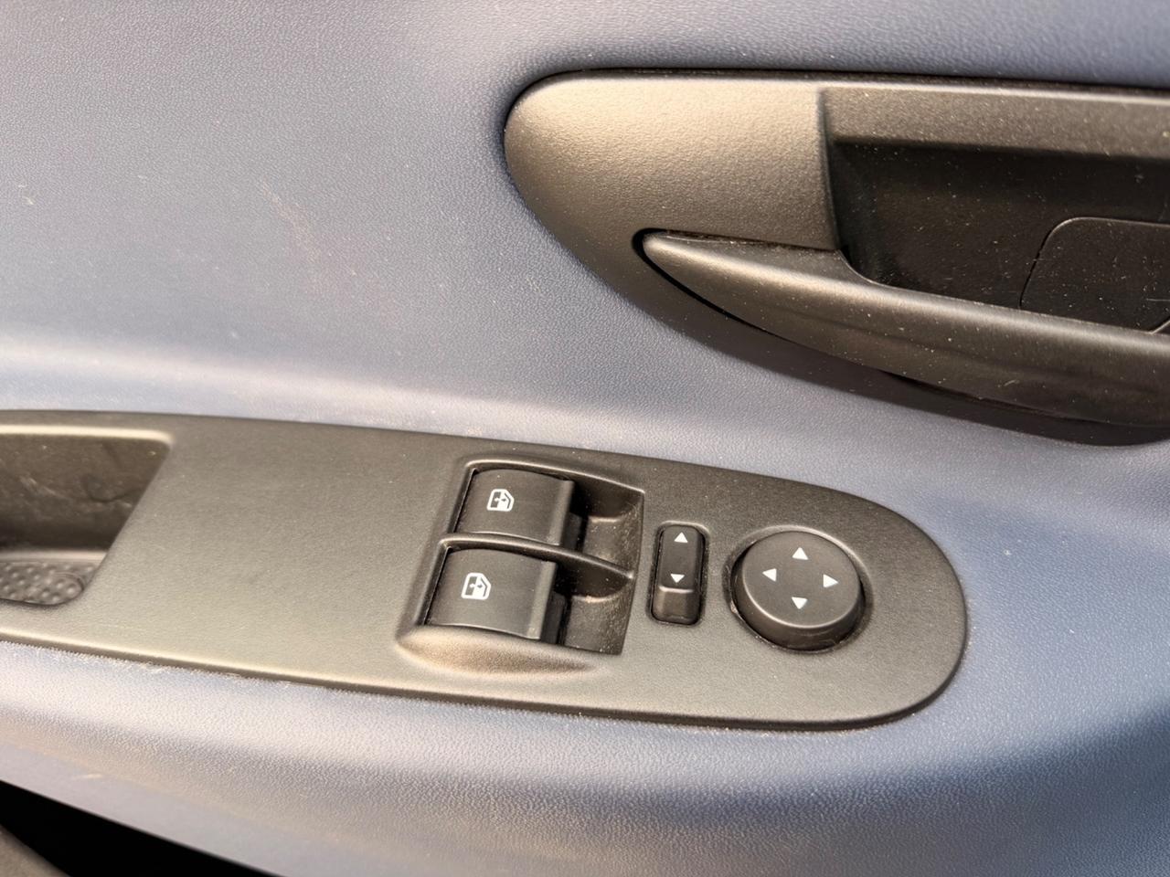 Lancia Ypsilon 1.0 Hybrid Gold CAR PLAY