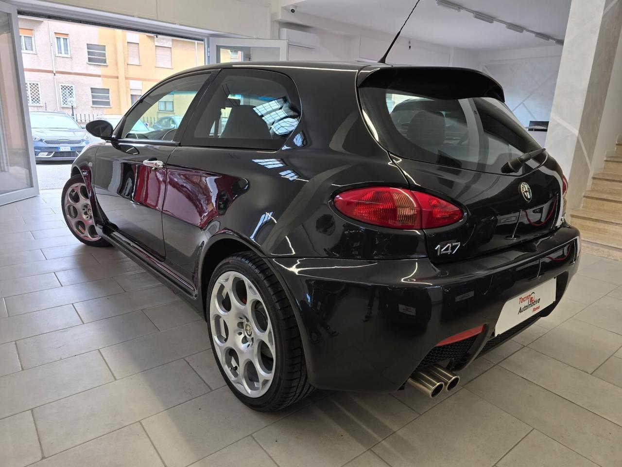 Alfa Romeo 147 3.2i V6 24V cat 3 porte GTA