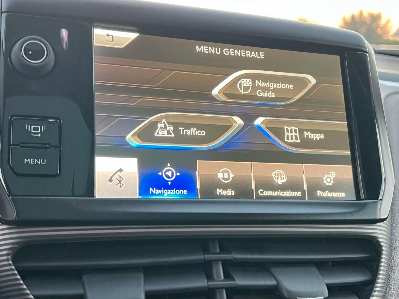 Peugeot 2008 1.6 HDi 115 CV Allure