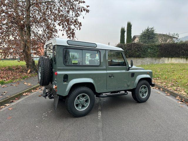 LAND ROVER Defender 90 2.2 TD4 Station Wagon NEOPATENTATI