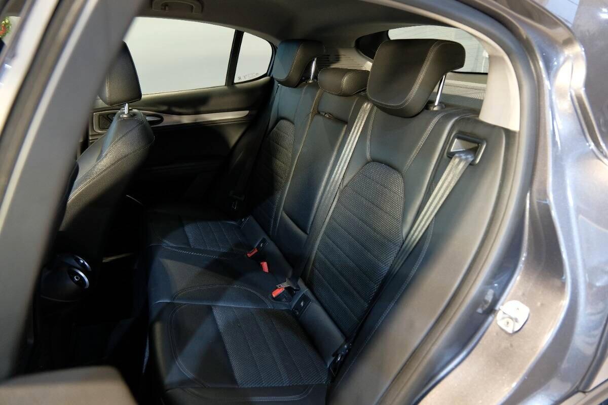 Alfa Romeo Stelvio 2.2 Turbodiesel 190 CV AT8 Q4 Sprint