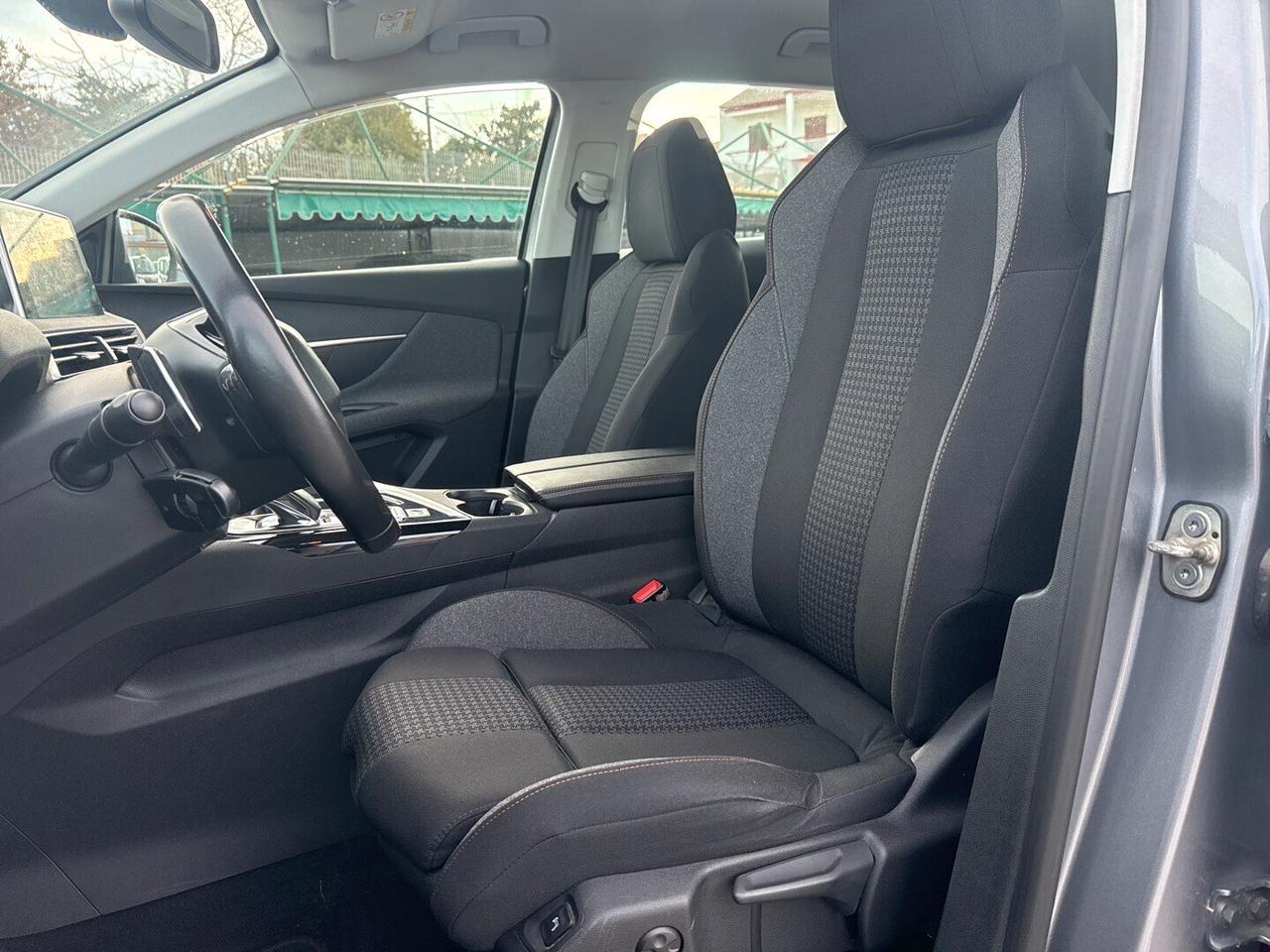 Peugeot 3008 BlueHDi 130 S&S EAT8 Allure