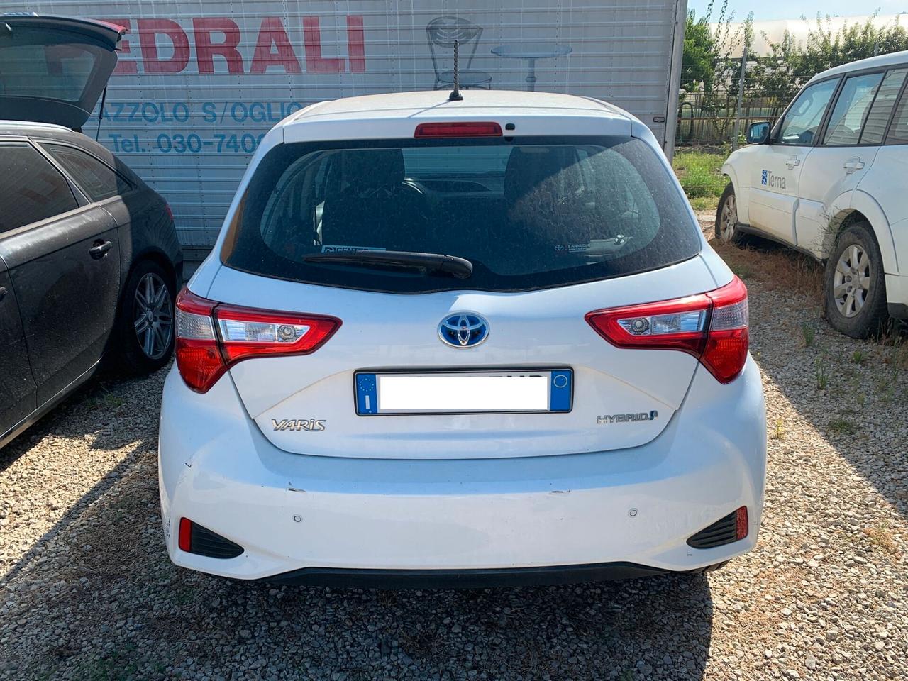Toyota Yaris 1.5 Hybrid 26.000km sinistrata Airbag ok