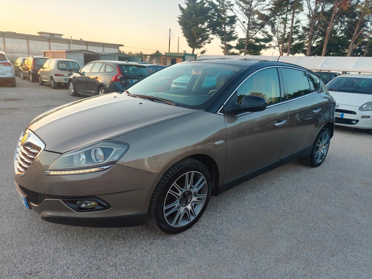 Lancia Delta 1.6 MJT Selectronic Platinum