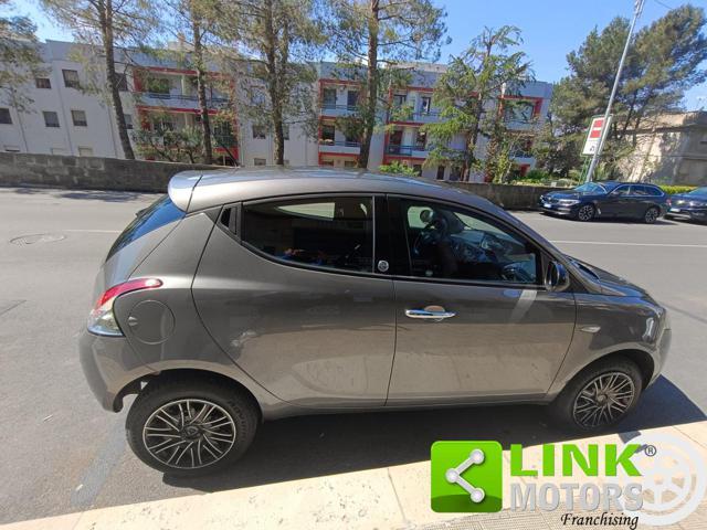 LANCIA Ypsilon 0.9 TwinAir 85 CV 5 porte Metano Ecochic