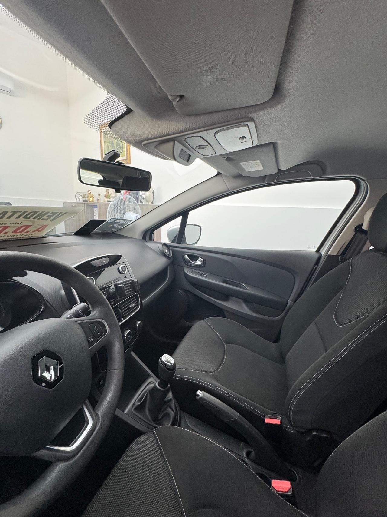 Renault Clio Sporter 1.2 75CV Intens