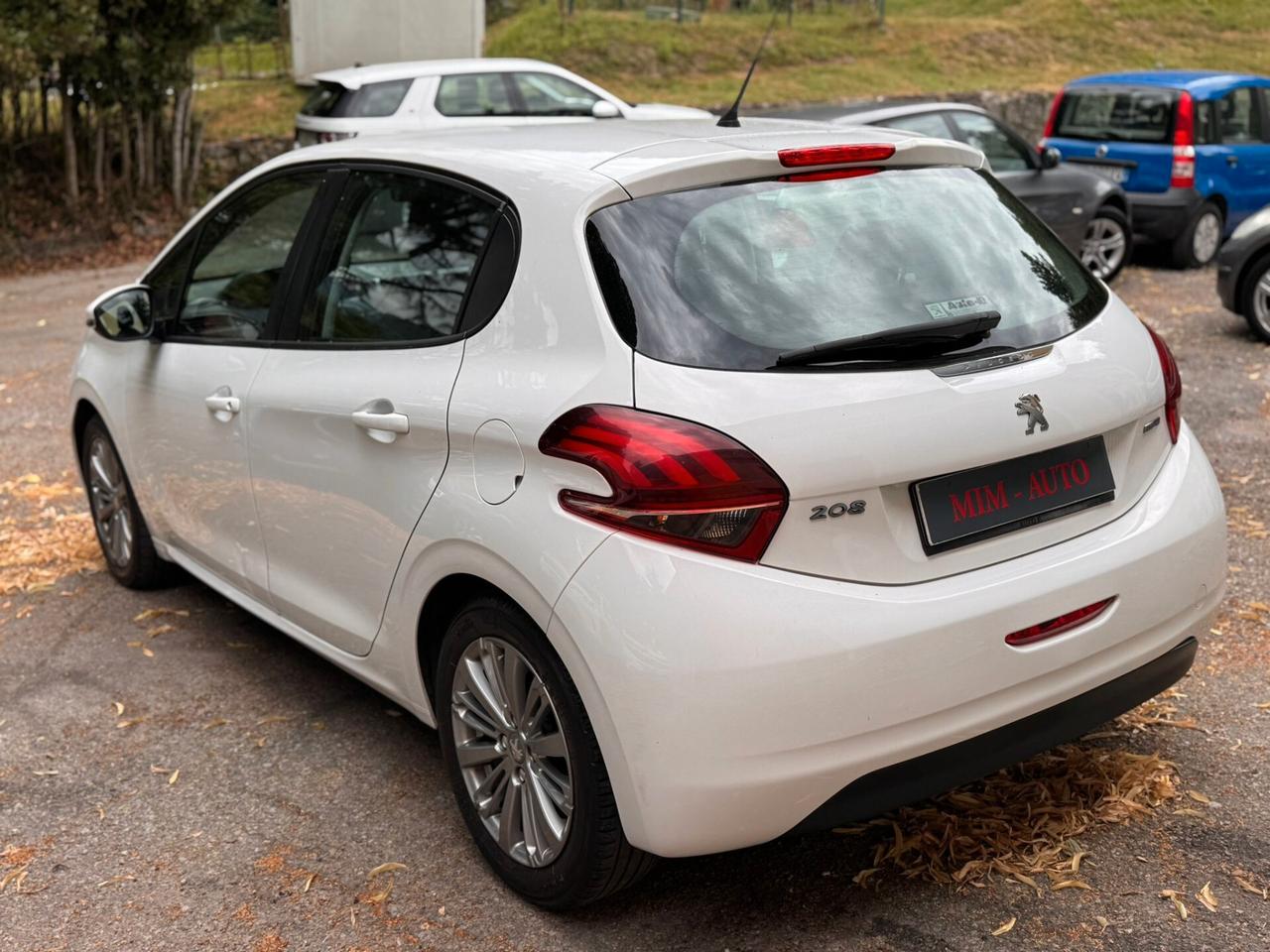 Peugeot 208 PureTech 82 5 porte Allure 1.2 E6 GARANZIA 1 ANNO