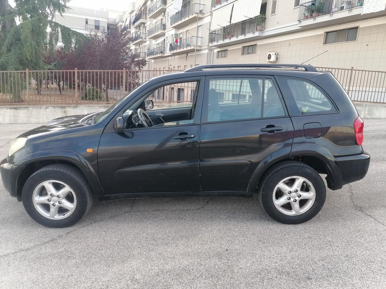 Toyota RAV 4 RAV4 2.0 Tdi D-4D 4x4 cat 5 porte