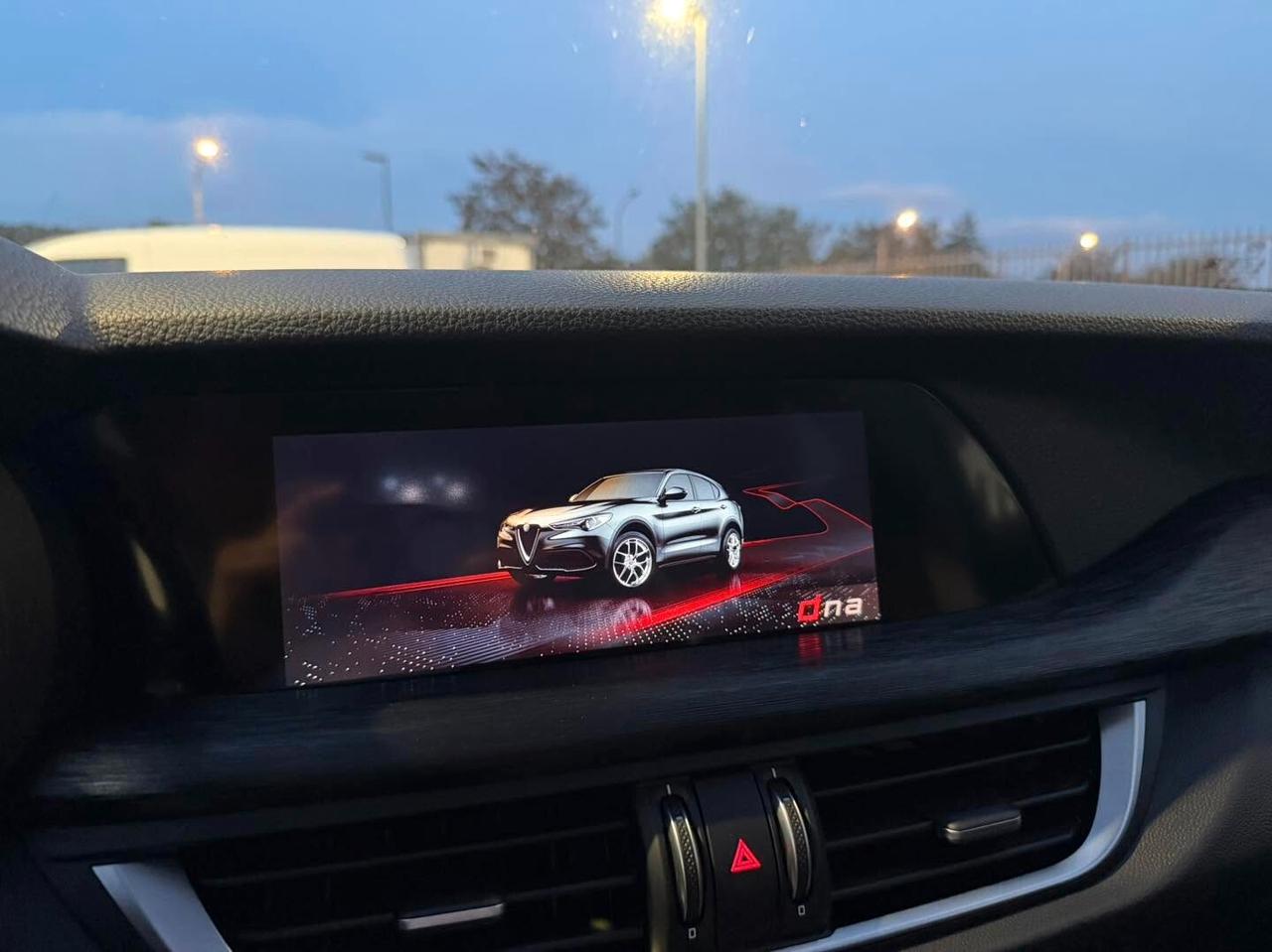 Alfa Romeo Stelvio 2.2 TD 160CV AT8 (TETTO A-CARPLAY)