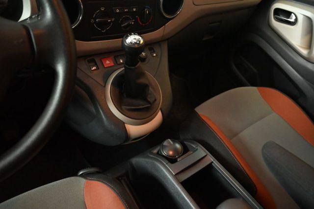 PEUGEOT Partner TEPEE 1.6 HDI 92CV STYLE TETTO ISOFIX 5POSTI NUOVO