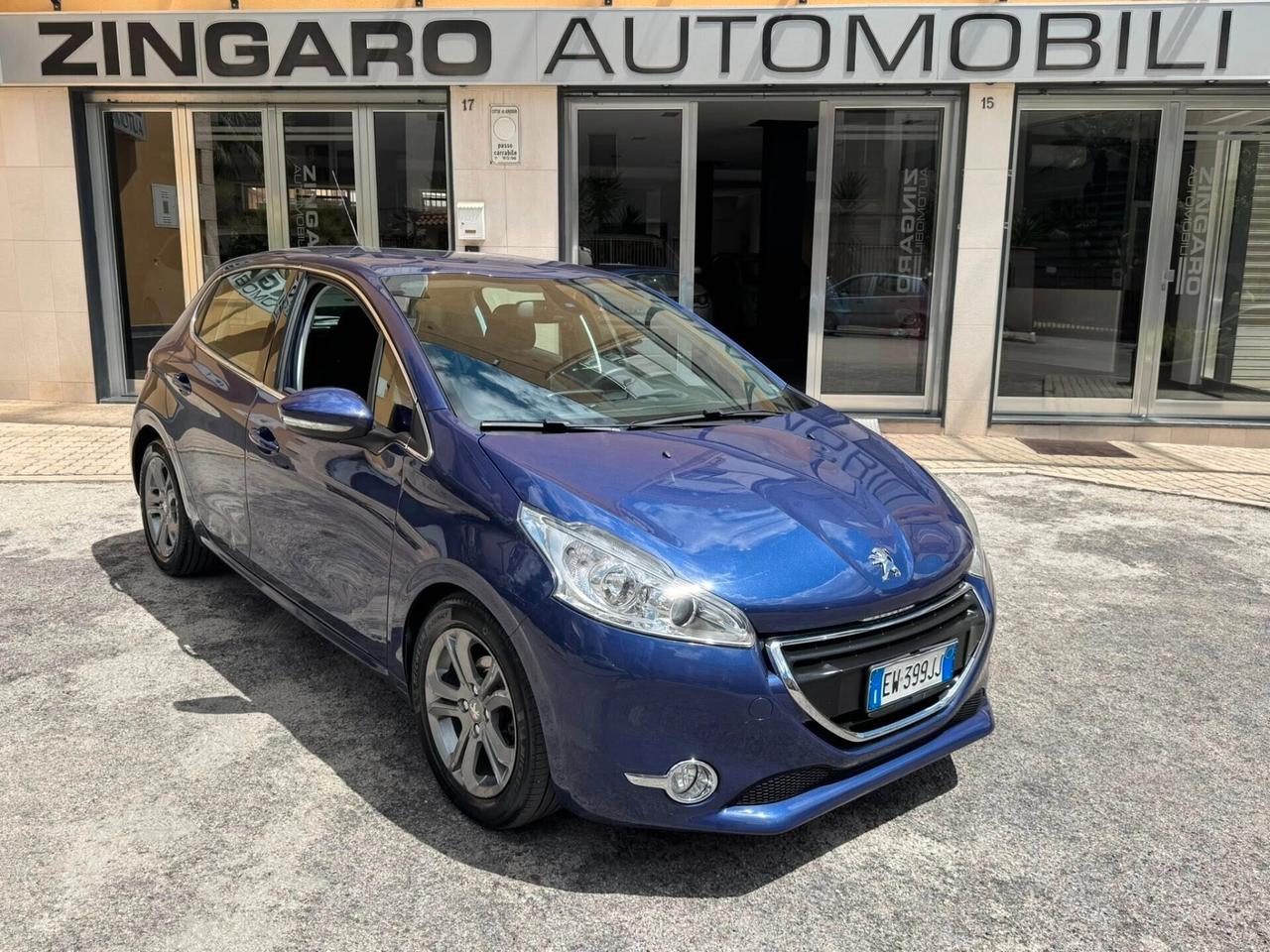 PEUGEOT 208 1.4 HDI 68 CV. ALLURE NAVI CERCHI