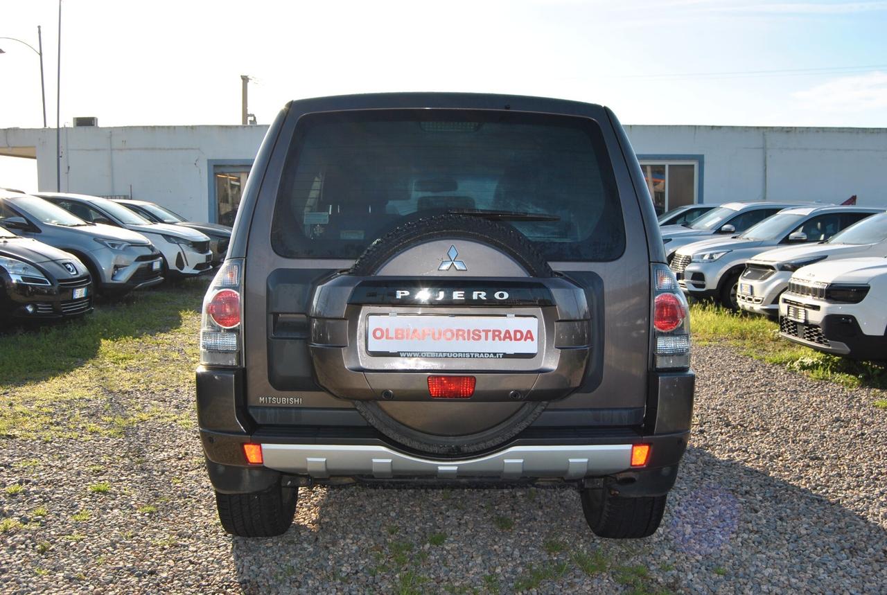 Mitsubishi Pajero 3.2 DI-D 16V 3p. Intense
