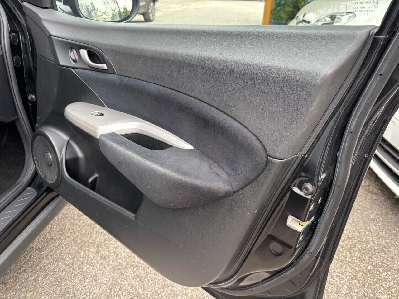 Honda Civic 1.4 i-DSi 5p. Elegance LE OK Neopatentati