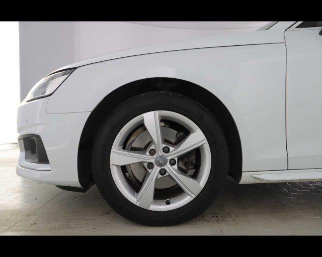 AUDI A4 Avant 35 TFSI S tronic Business Advanced