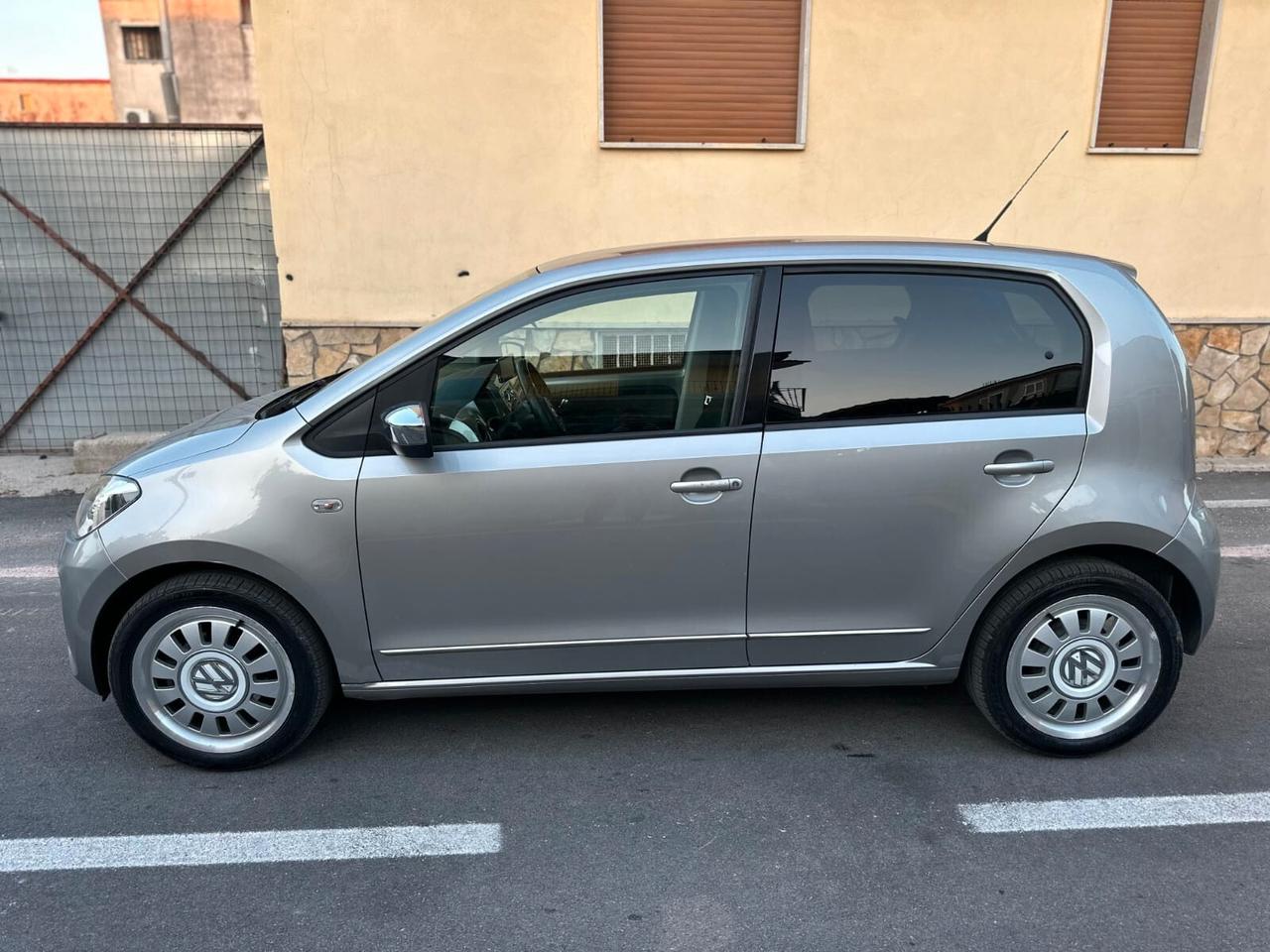 Volkswagen up! 1.0 Benz/ Metano