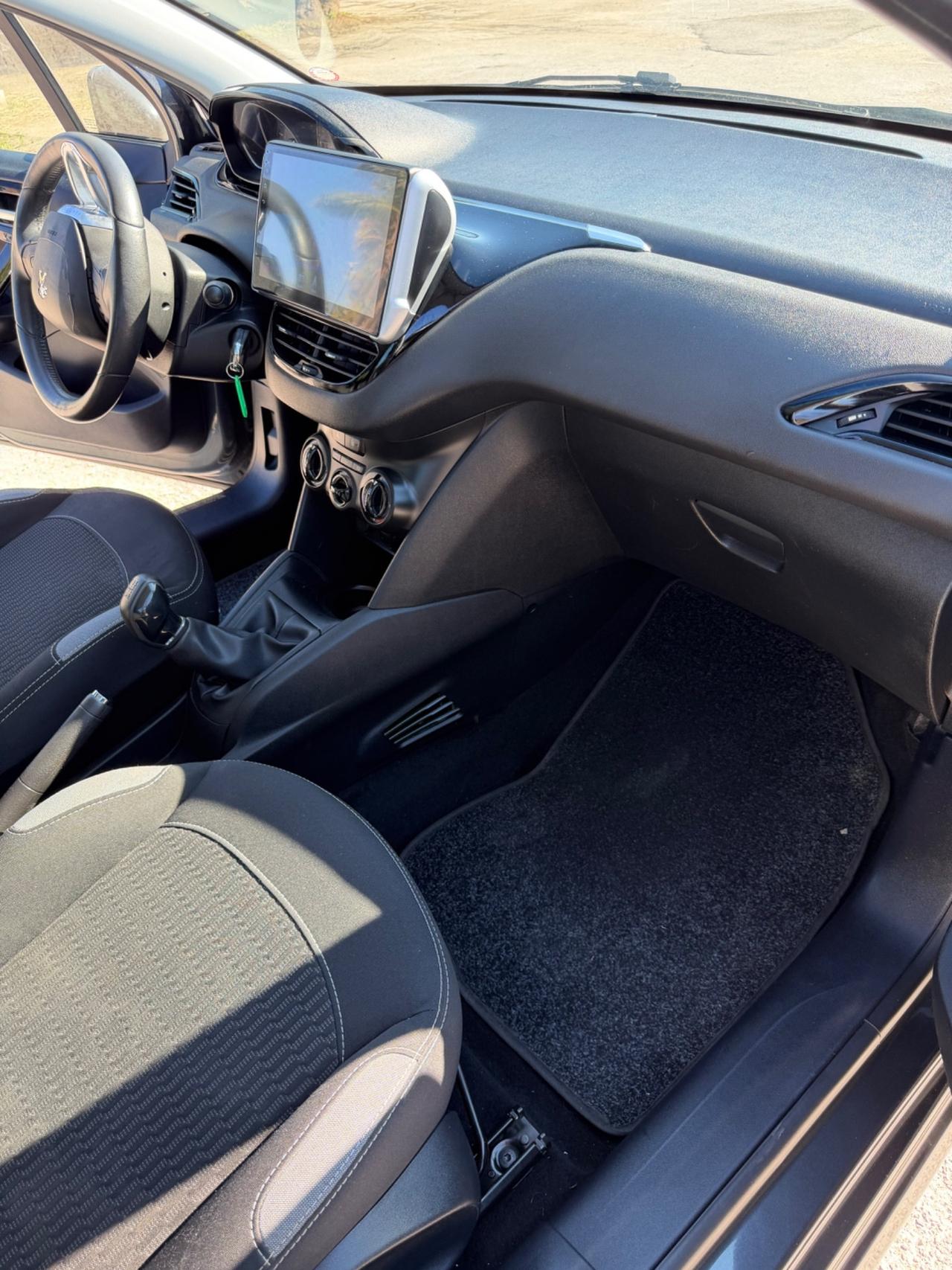 Peugeot 208 BlueHDi 75 5 porte Allure