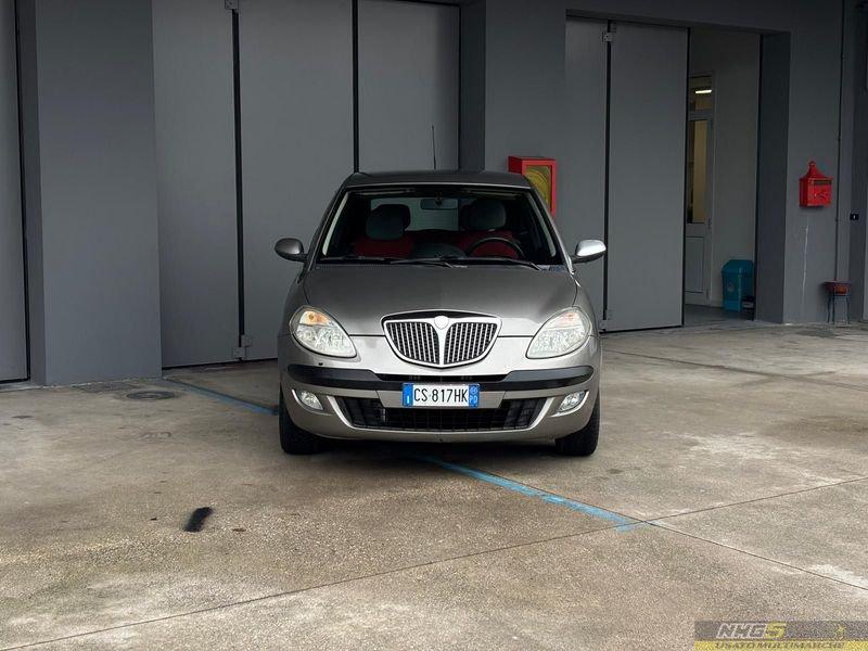 Lancia Ypsilon 1.2 16V Argento