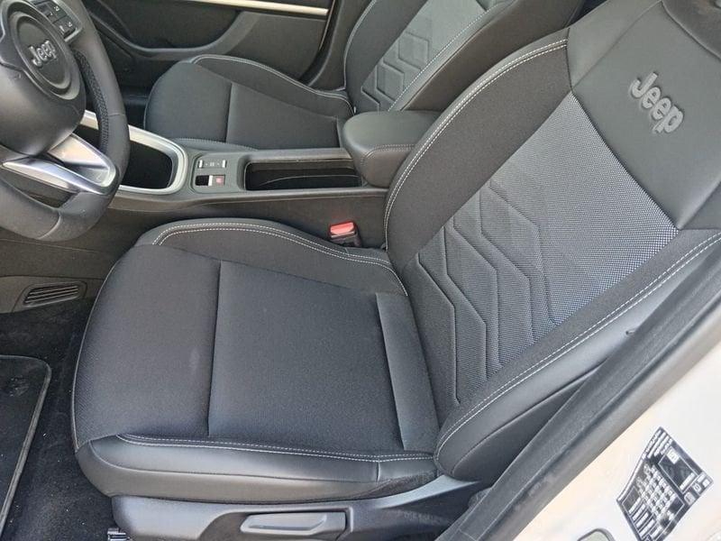 Jeep Avenger BEV BEV 156cv Summit