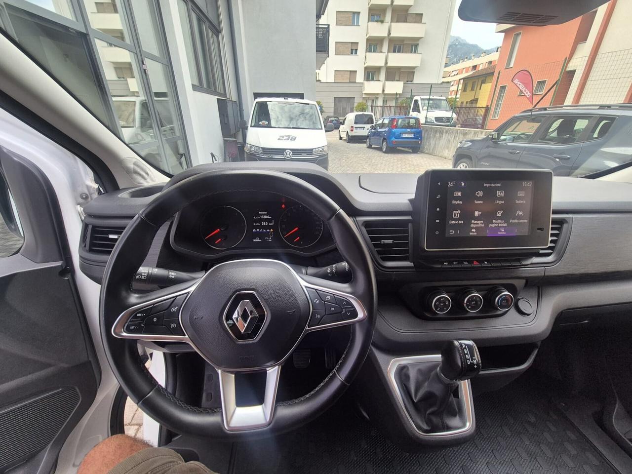 RENAULT TRAFIC 2.0 150 CV CONFORT 2.9T - PC - CAMBIO AUTOM - 6 POSTI
