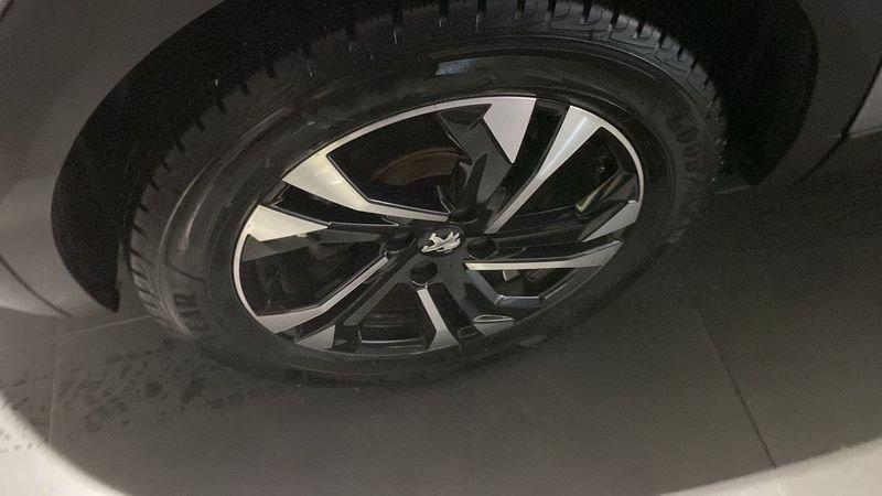 Peugeot 2008 2008 motore elettrico 136 CV Allure Pack