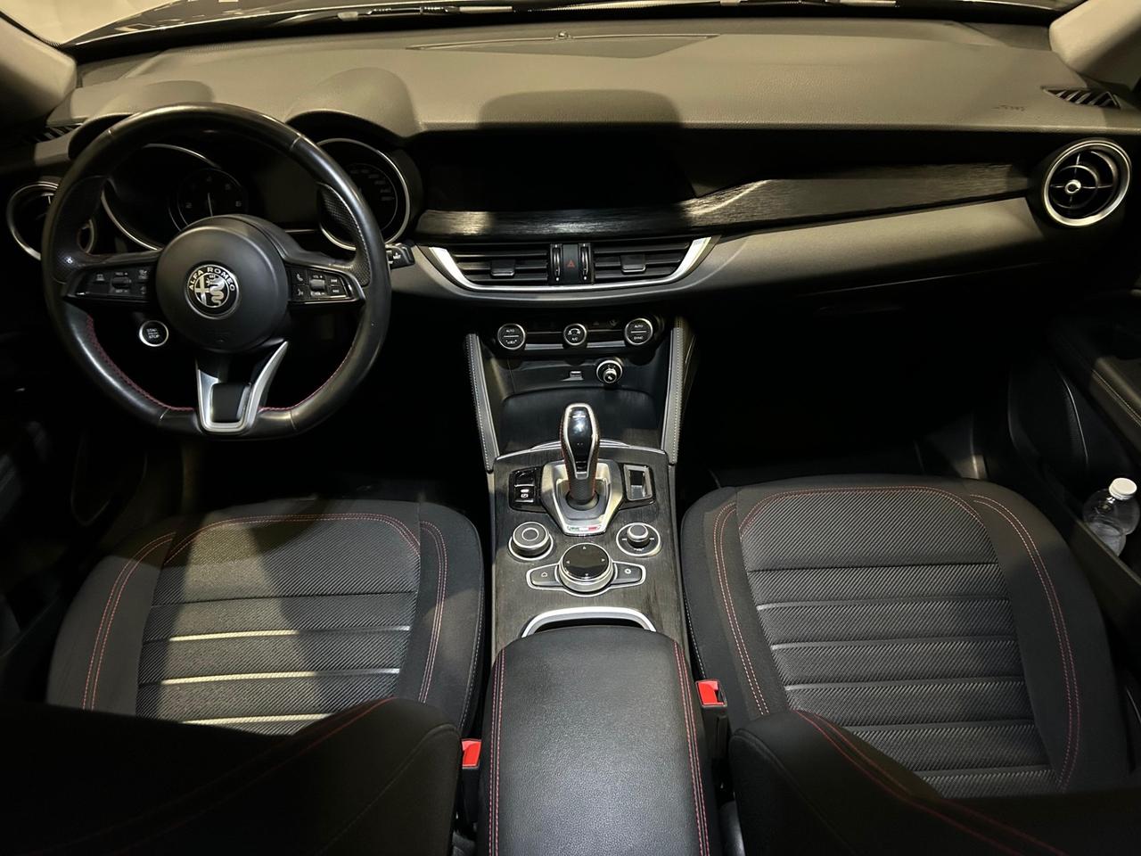 Alfa Romeo Stelvio 2.2 Turbodiesel 190 CV AT8 RWD