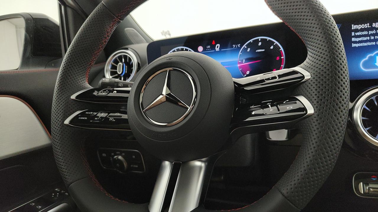 Mercedes-Benz GLA 200 d automatic