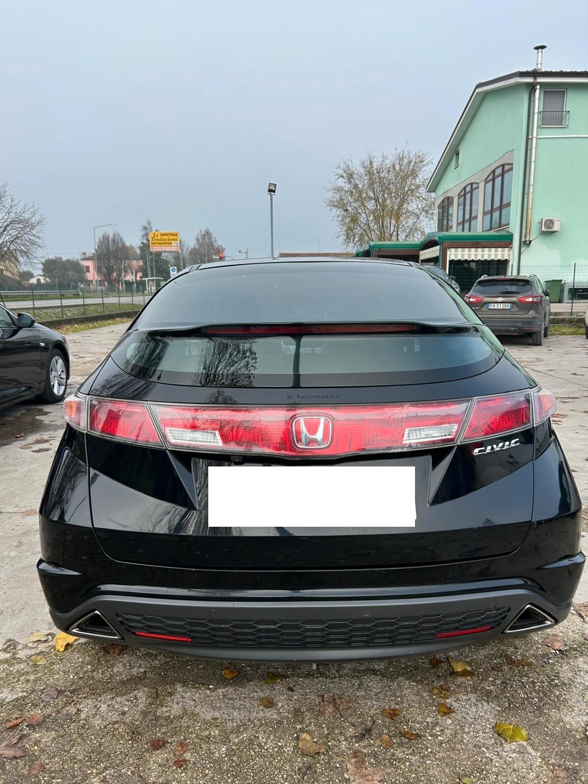 Honda Civic 1.8 i-VTEC 5p. Executive i-P