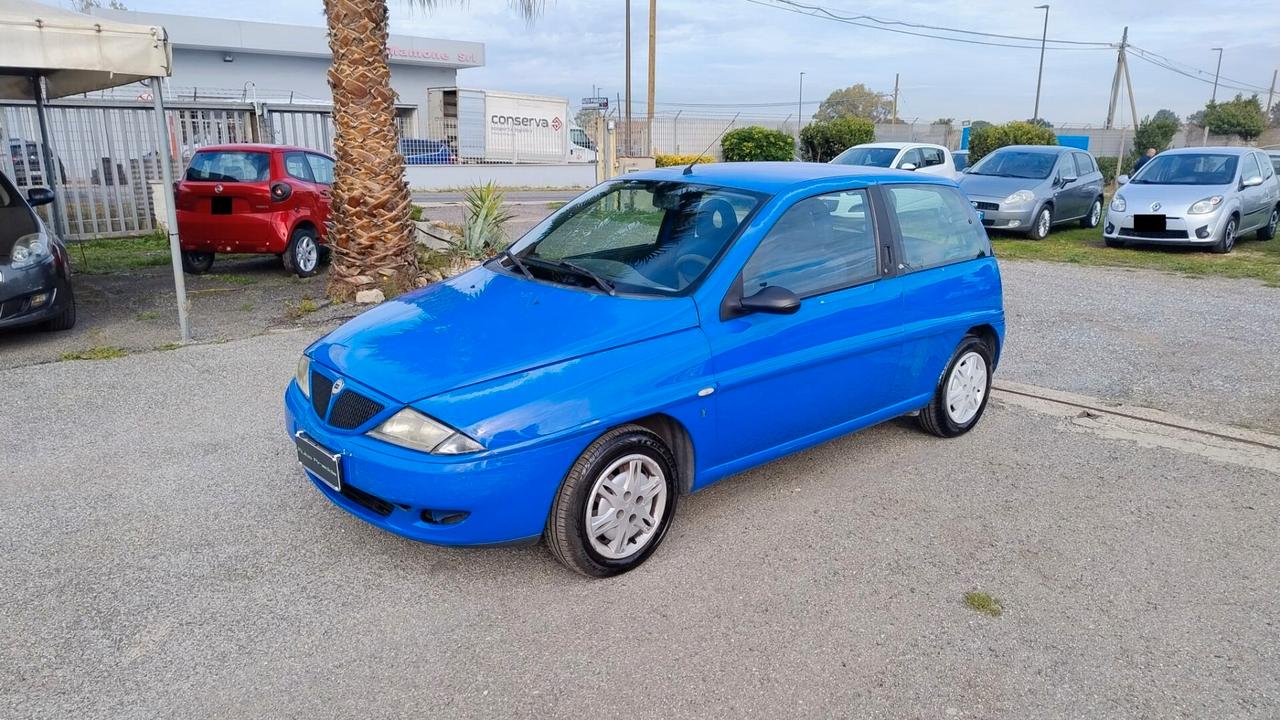 Lancia Y 1.2i Elefantino Blu