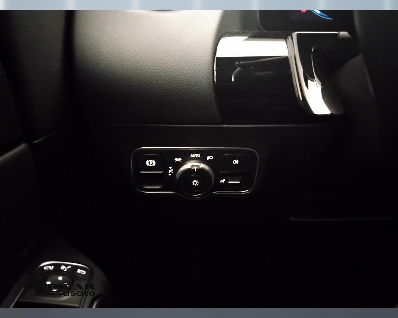 Mercedes-Benz GLA-H247 2020 - GLA 180 d Sport Plus auto