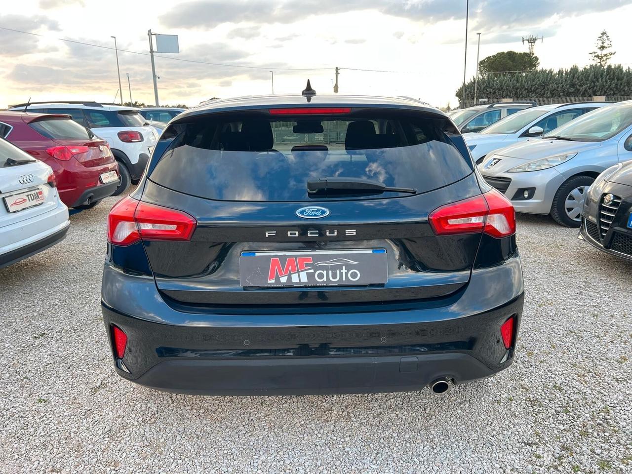 Ford Focus 1.5 TDCi 120 CV NAVI PARK LED CAM