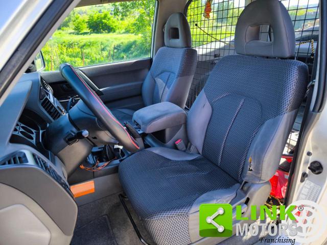 MITSUBISHI Pajero 3.2 16V DI-D 3p. Autocarro