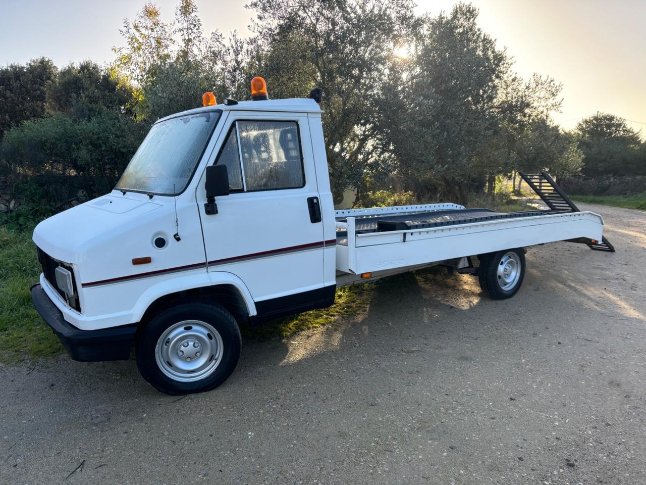 Iveco Daily 35.8 carro attrezzi patente B