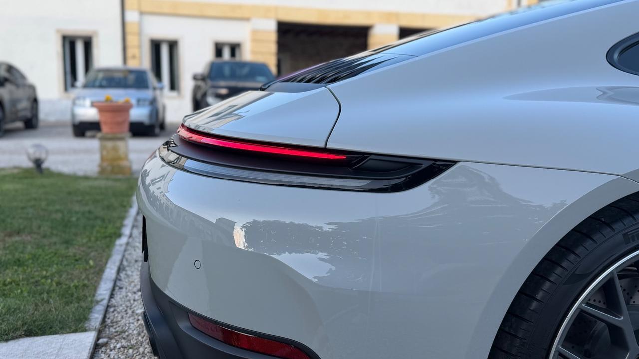 Porsche 911 Carrera 992.2