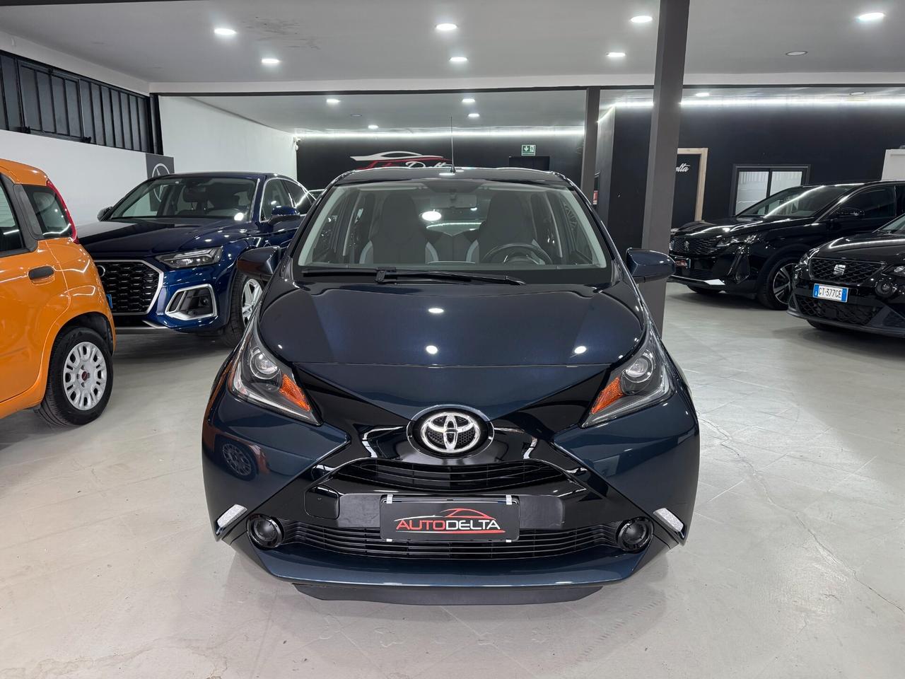 Toyota Aygo 1.0 VVT-i 69 CV 5 porte x-wave