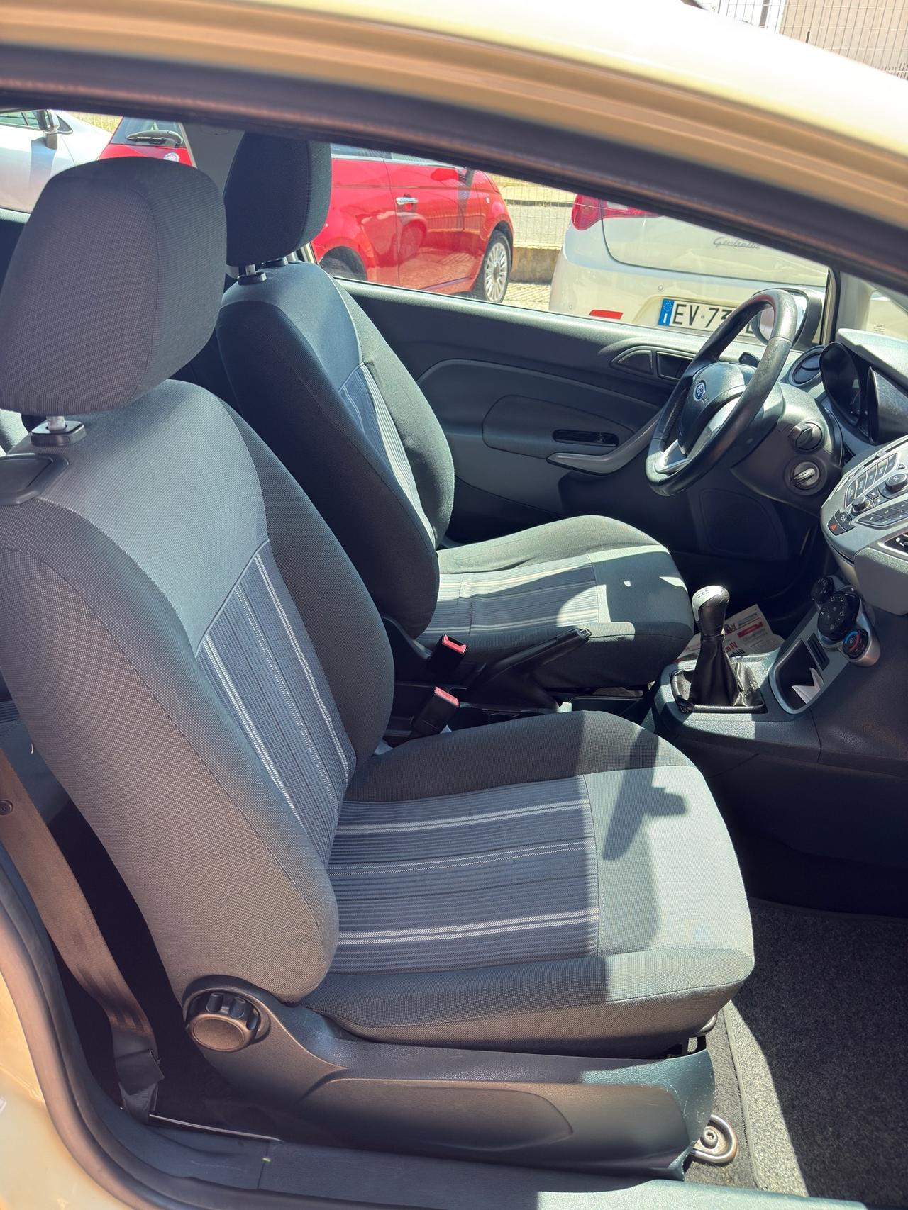 Ford Fiesta 1.4 TDCi 68CV 3 porte my09"