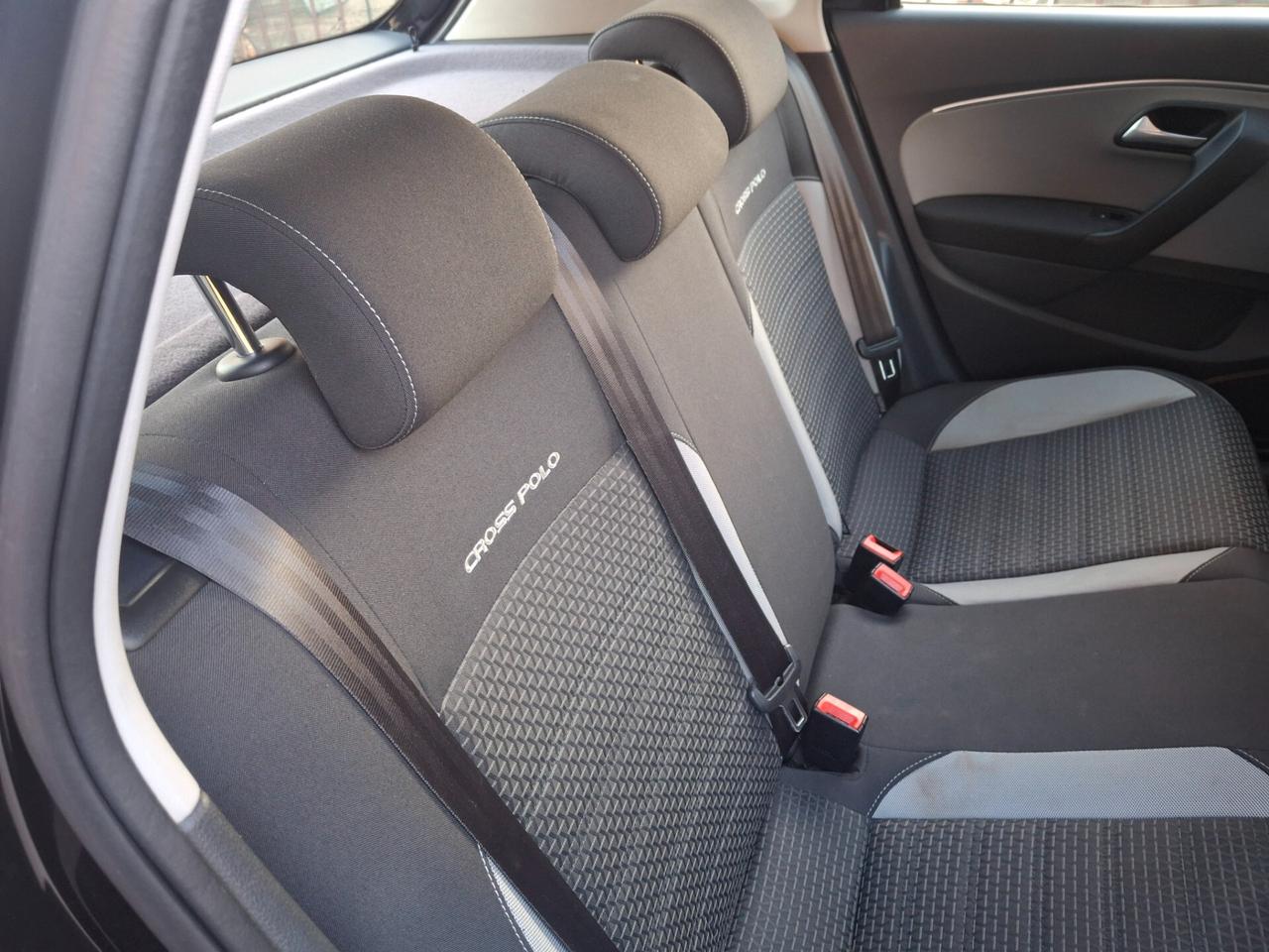 Volkswagen Polo 1.4 TDI 90 CV DSG 5p. Modello Cross automatica