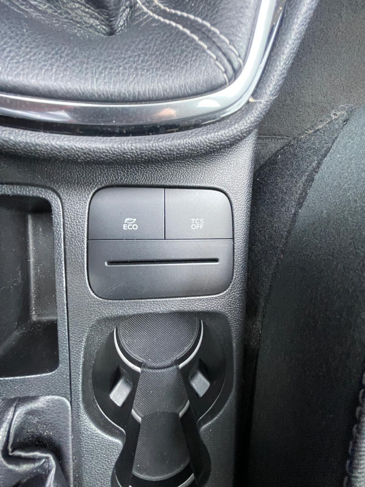 Ford Fiesta 1.5 TDCI 86cvTITANIUM CERCHI APPLE CAR PLAY LED MULTIFUNZIONE BLUETOOTH PDC ZEUS