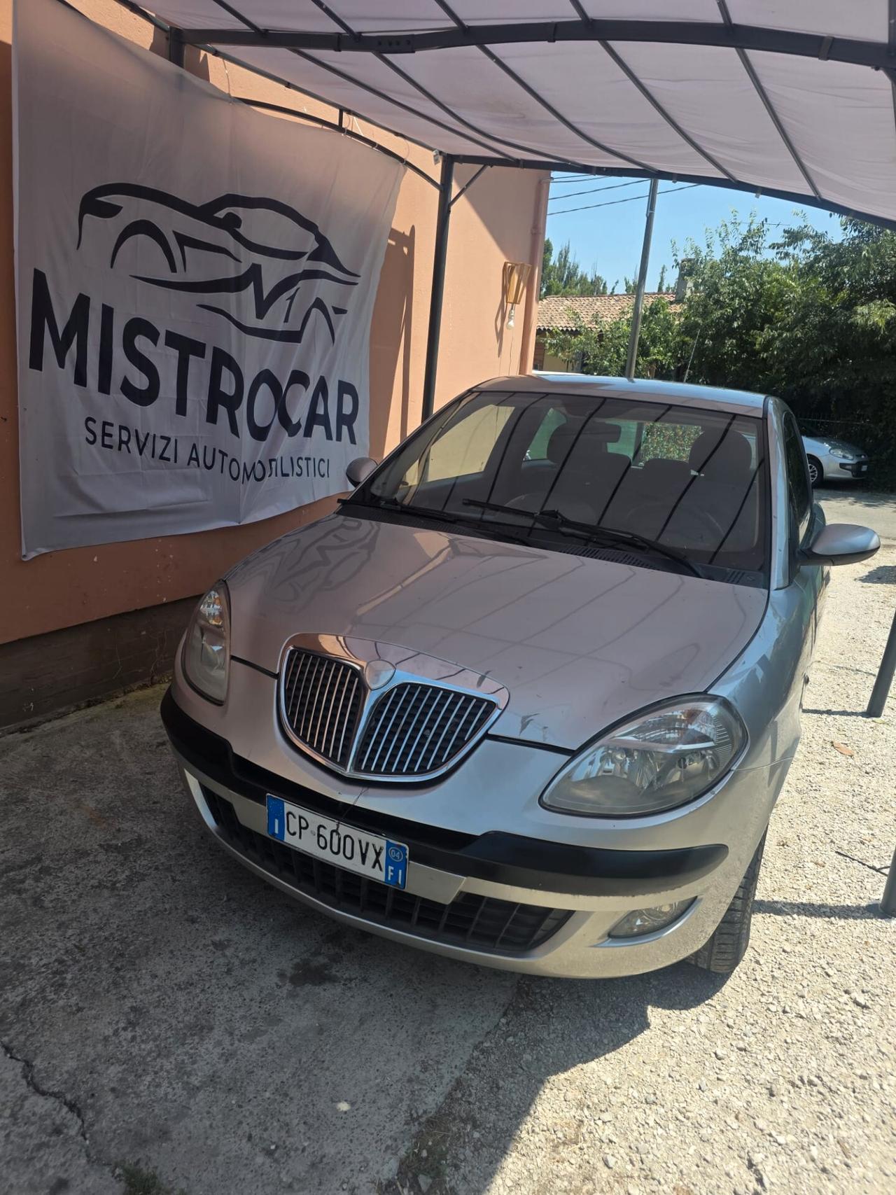 Lancia Ypsilon GPL neopatentati