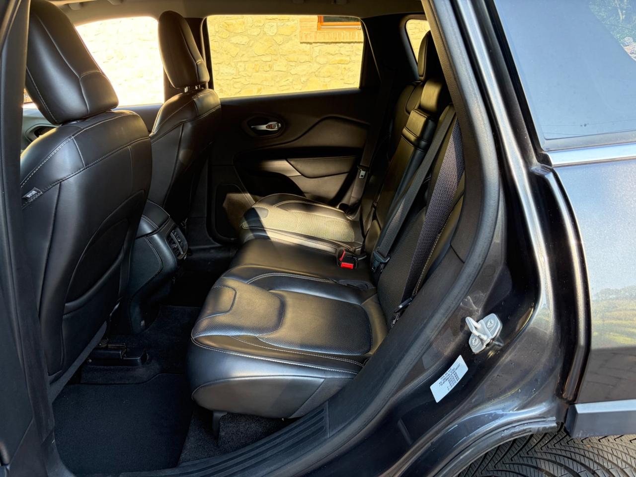 Jeep Cherokee 2.0 diesel 170 CV C. automatico 9 rapporti