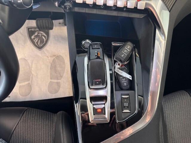 Peugeot 3008 HDi 130 EAT8 Allure 2022 iva esp
