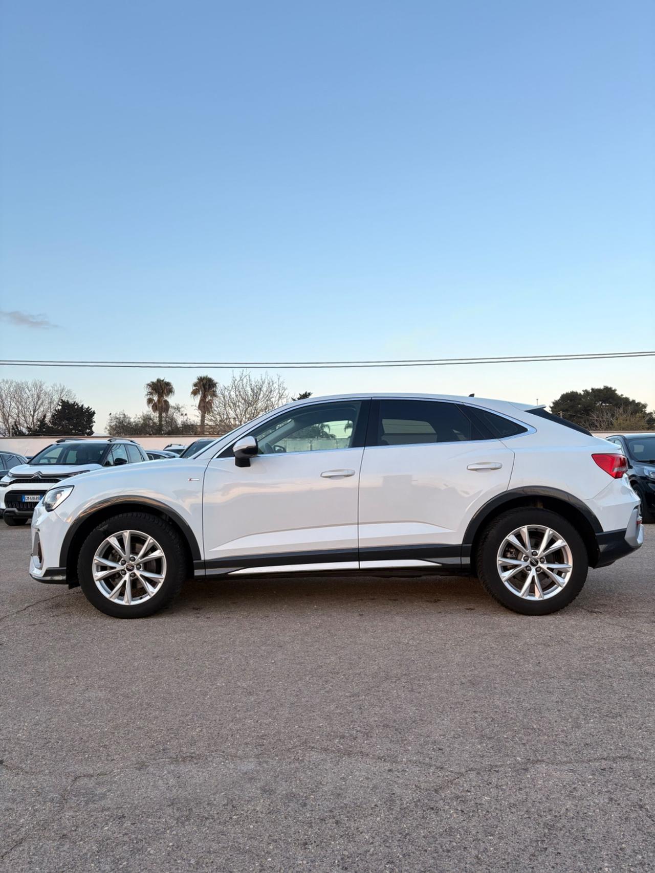 Audi Q3 35 TDI Sportback s line edition